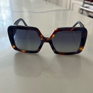 Tory Burch oversized sunglasses.Tortoise with blue.